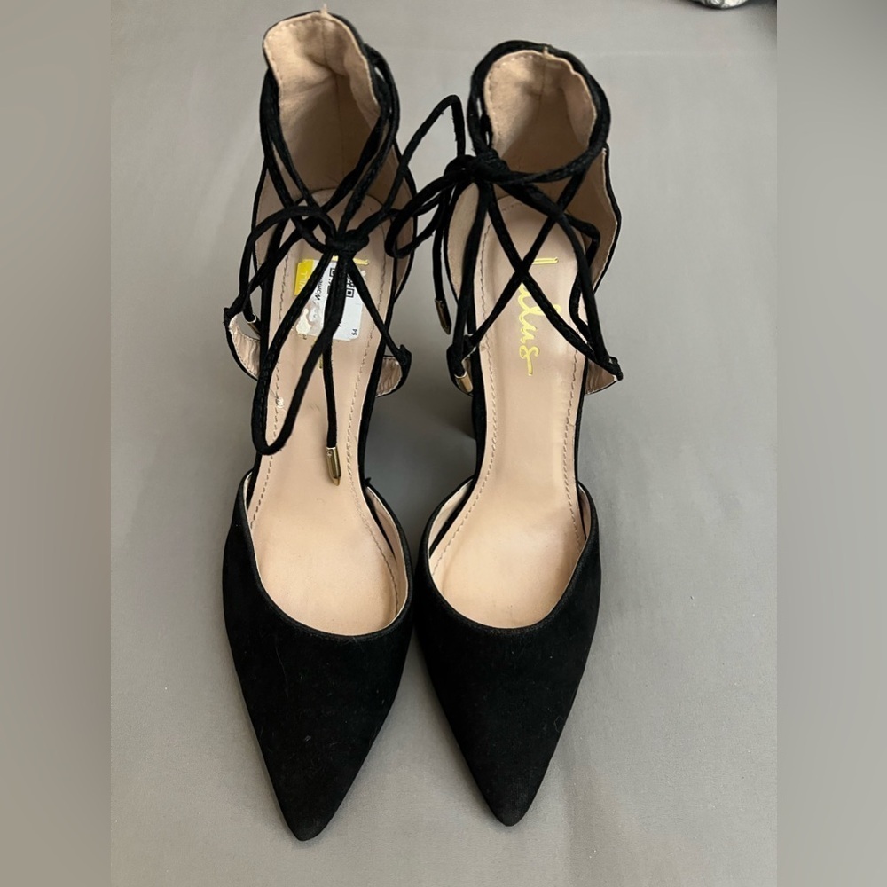Lulu’s Faux Suede Ankle Tie Heels 7.5 - Picture 6 of 7